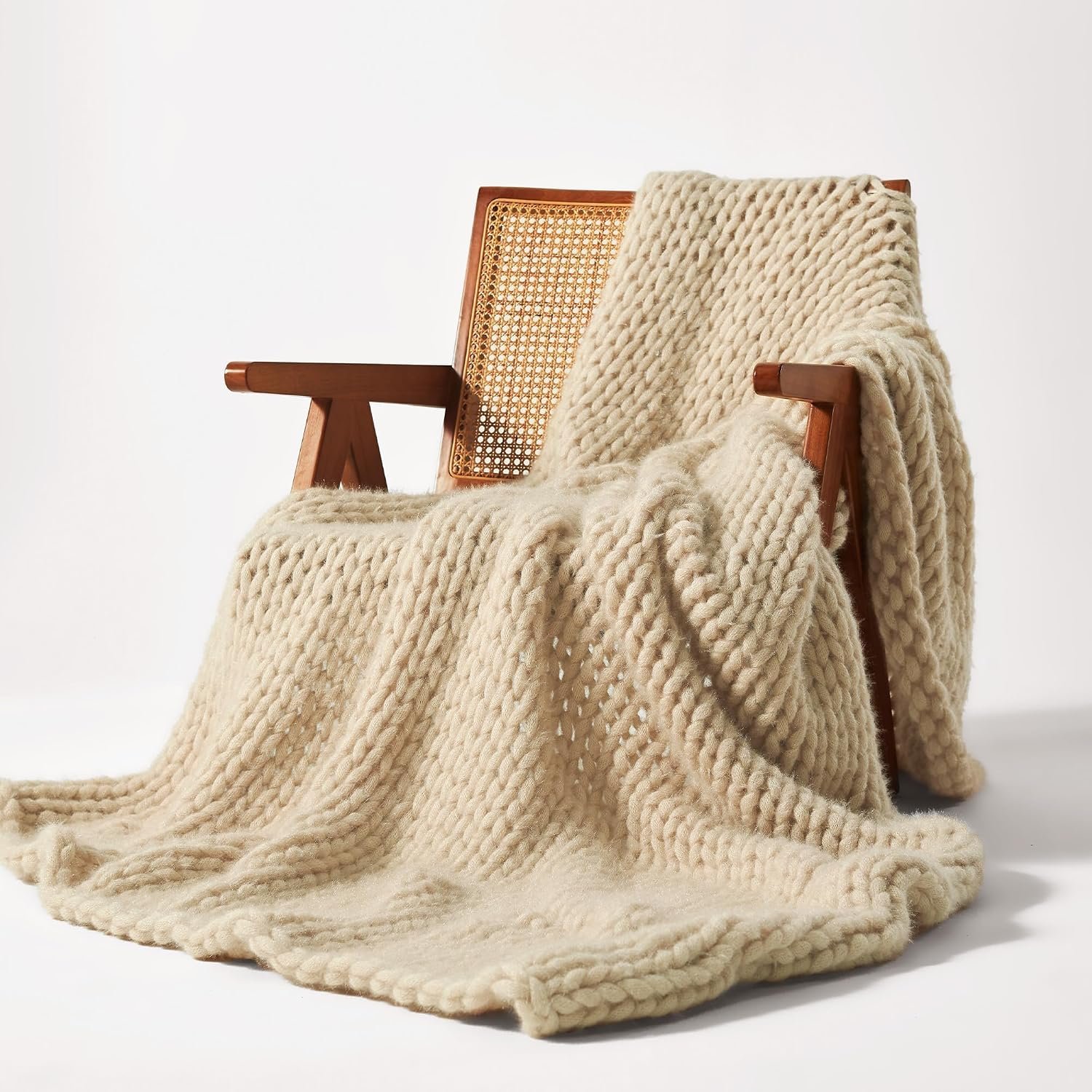 SLEEP ZONE Throw Blanket for Couch – Chunky Knit Hollow Blanket, Throw Blankets for Bed, Handmade Long Plush Cat Yarn, Soft Fluffy Knit Blankets Home Decor (Beige, 40x50in)