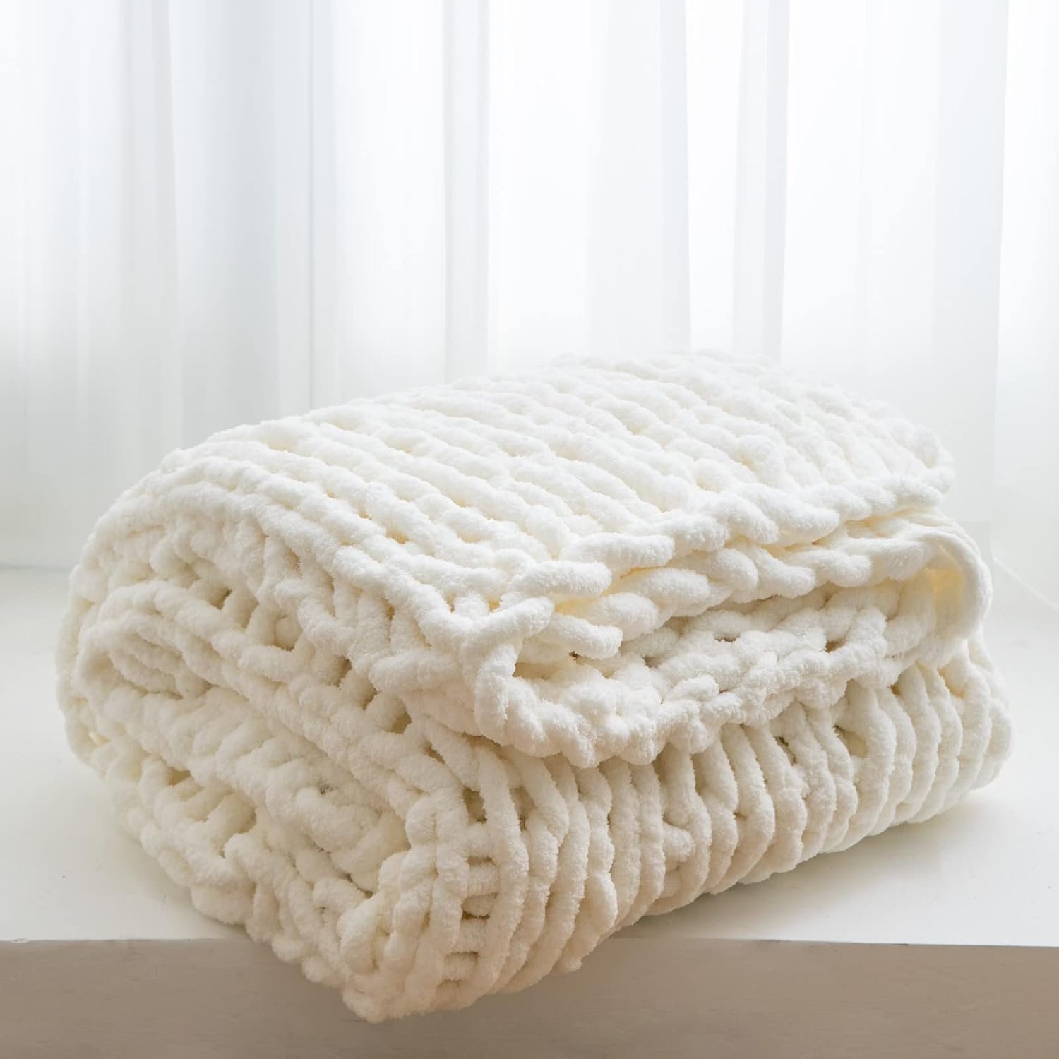 WESHIONGOO Chunky Knit Throw Blanket 51″×63″ Cream White