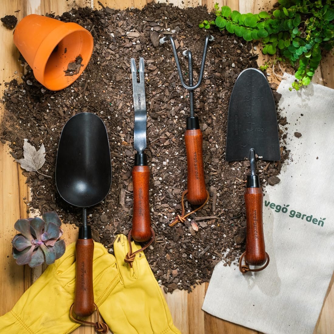 Vego Heritage Tool Kit (4-Piece Set) – Stainless Steel Garden Hand Tools with FSC Ash Wood Handles, Trowel Cultivator Fork Weeder Soil Scoop Set for Planting, Weeding & Soil Work