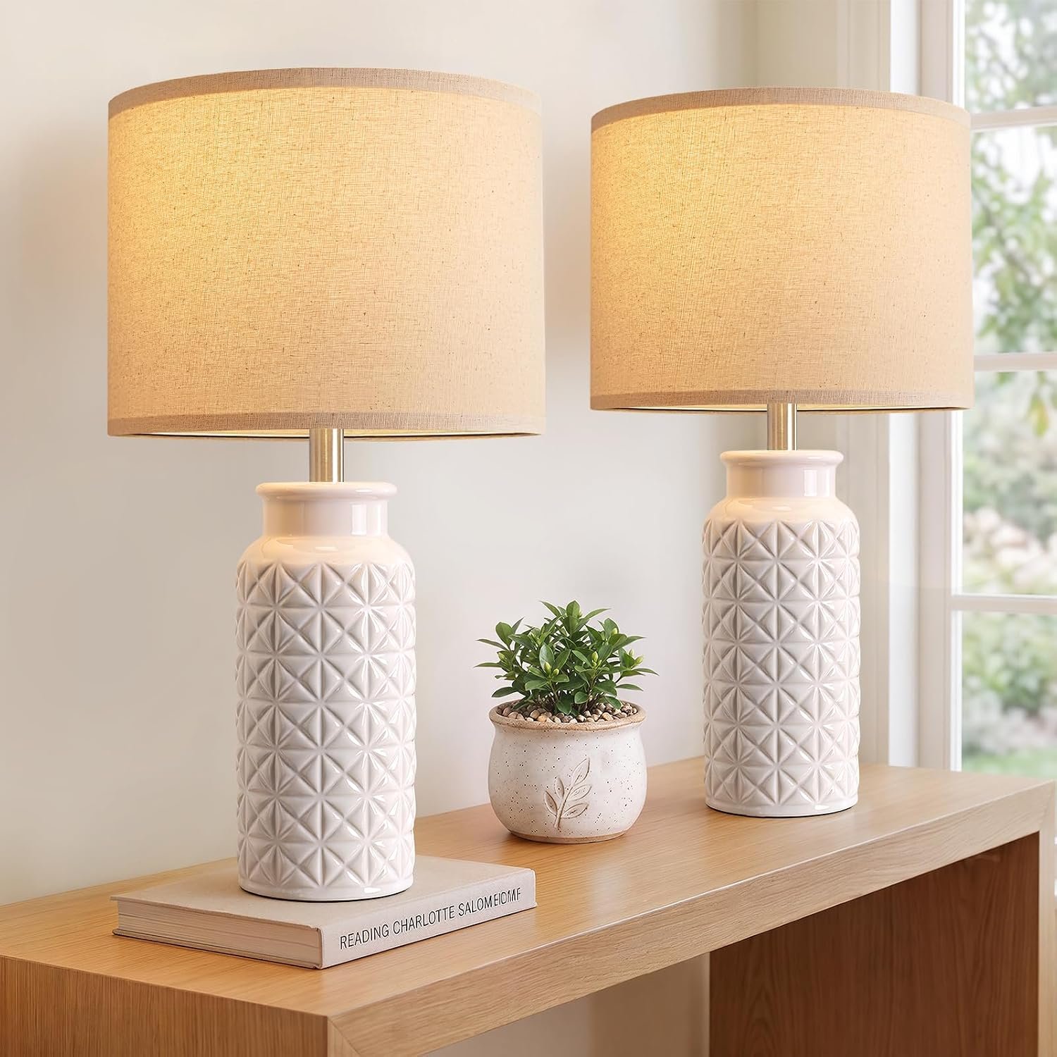 Innqoo 22.6″ Modern Ceramic Bedside Lamps Set of 2, Lamps for Bedroom,White