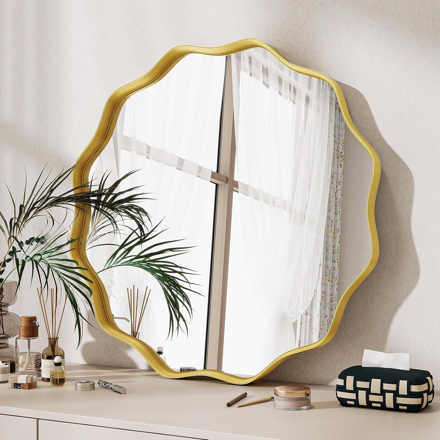 Wavy Round Mirror, 20″ Scalloped Metal Frame Gold Circle Mirror