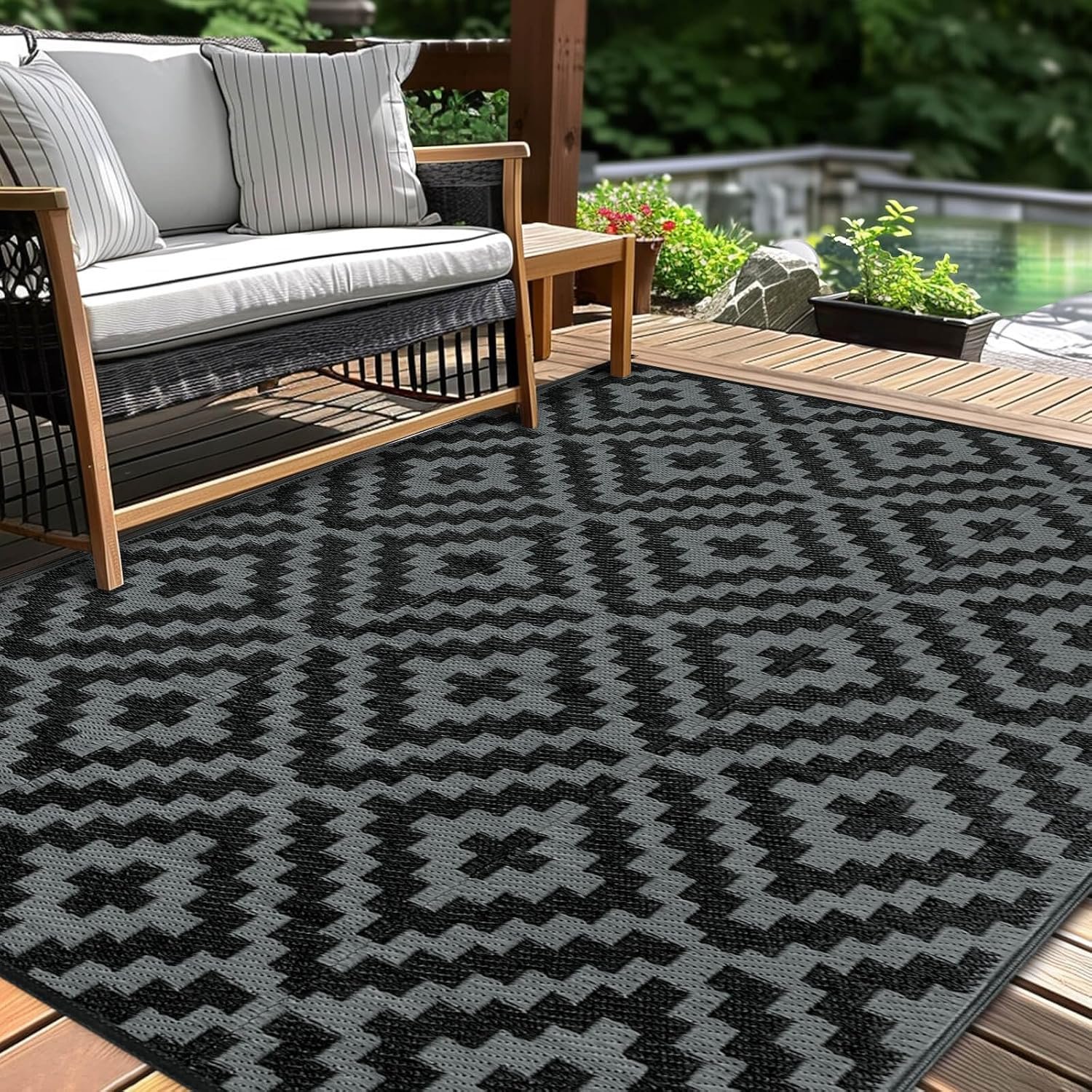 Kalafun Outdoor Patio Plastic Straw Rug, 6×9 ft, Black Grey