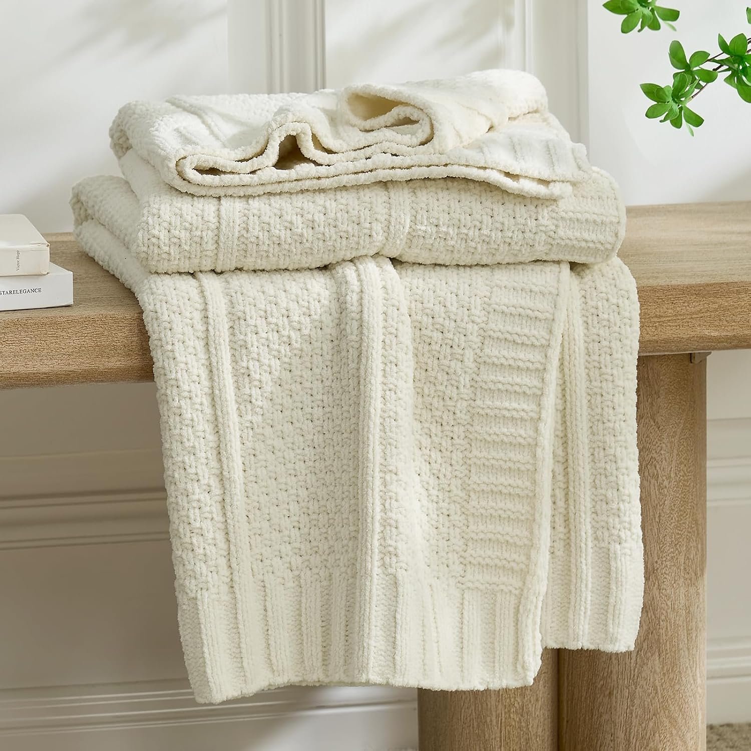 Amélie Home Premium Chenille Throw Blanket, Soft Cozy Moss Stitch Knit Blanket for Couch, Sofa, Chair, Home Decor, Cream White 50″x60″