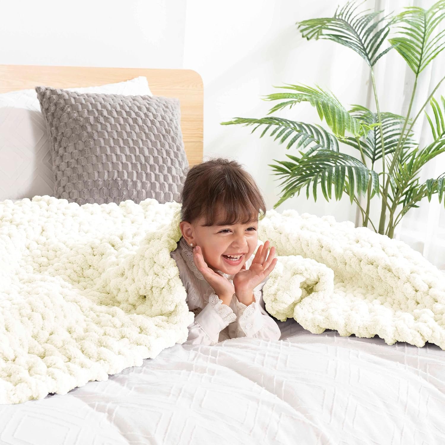 clootess Chunky Knit Blanket Knitted Throw Crochet Chenille Yarn Woven for Bed Sofa Textured Thick Cable Decor (Ivory 40×60 in)