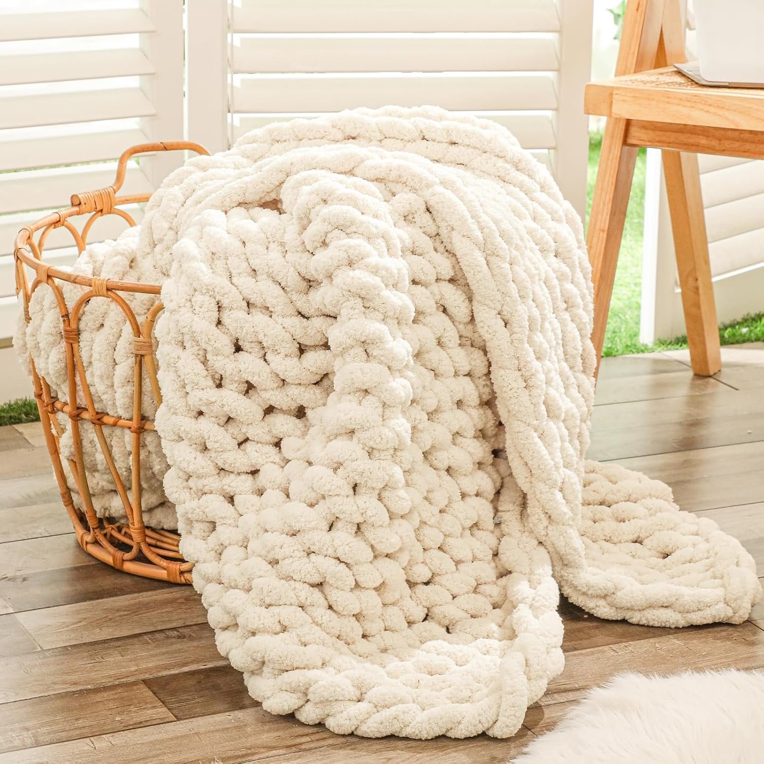 Bigacogo Chunky Knit Throw Blanket for Couch, 40×60 inches, Beige