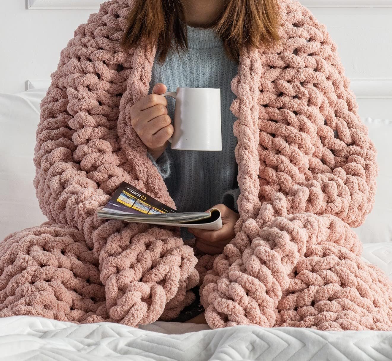 Chunky Knit Blanket Throw – 50″x60″ 3.7 lbs.- Soft Chenille Yarn Knitted Blanket -Machine Washable Crochet Blanket – Handmade Cable Knit Throw Blanket for Couch, Bed (Blush Pink)