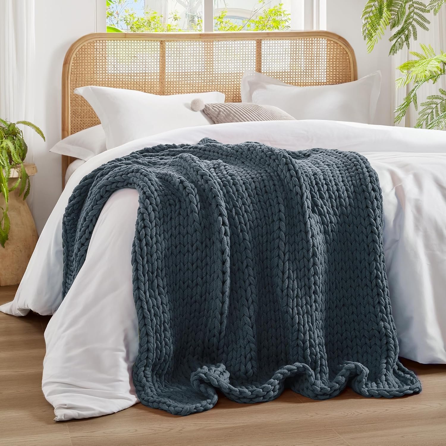 Madison Park Chunky Double Knit All Season Throw Blanket, 50 x 60, Indigo
