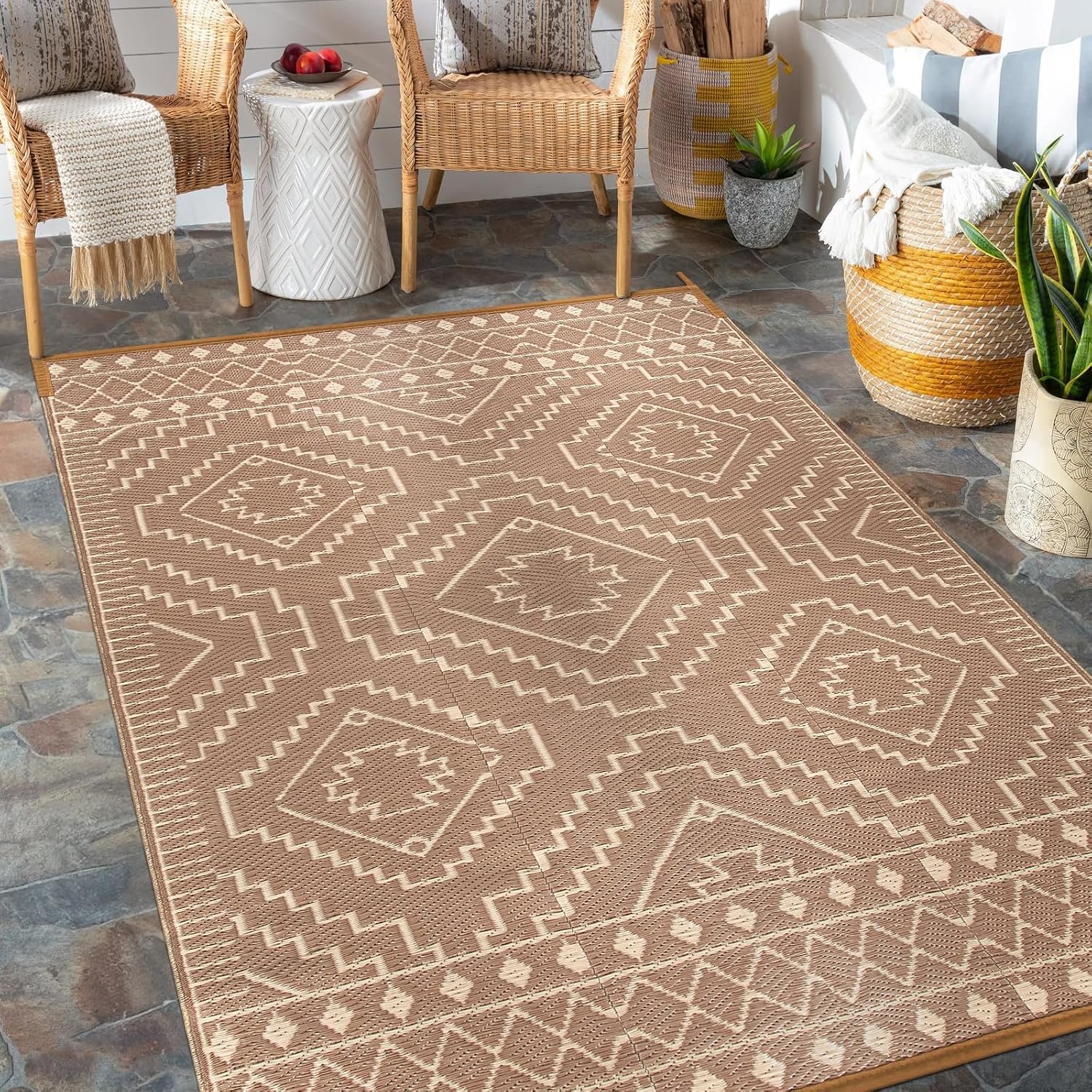Wonnitar Waterproof Outdoor Rug 5×8, Reversible Plastic Straw RV Rug for Camping, Outside Patio Area Rug, Indoor Outdoor Portable Mat for Picnic Backyard Balcony Deck Decor (Beige & Brown,5’x8′)