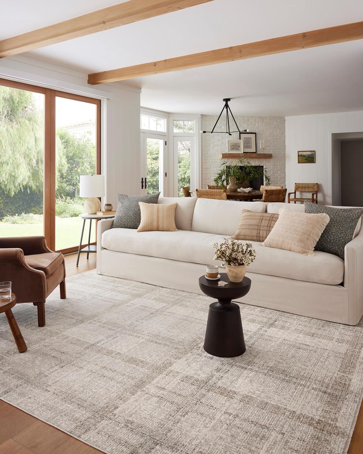 Loloi Angela Rose Ember Ivory/Multi 5′-3″ x 7′-6″ Area Rug