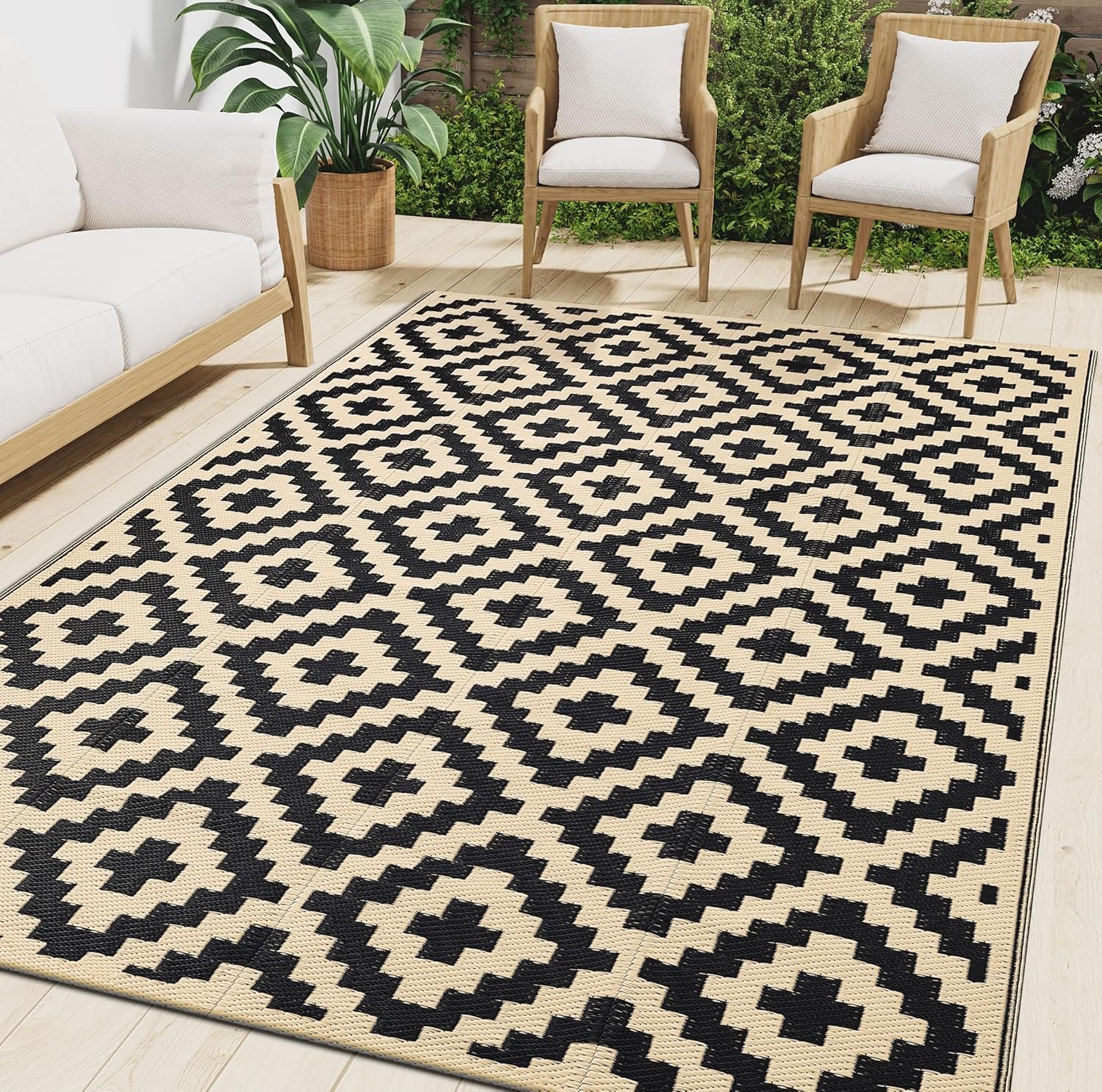 Smiry Outdoor Rug 5×8 ft Waterproof Reversible Boho Mat, Black & Beige