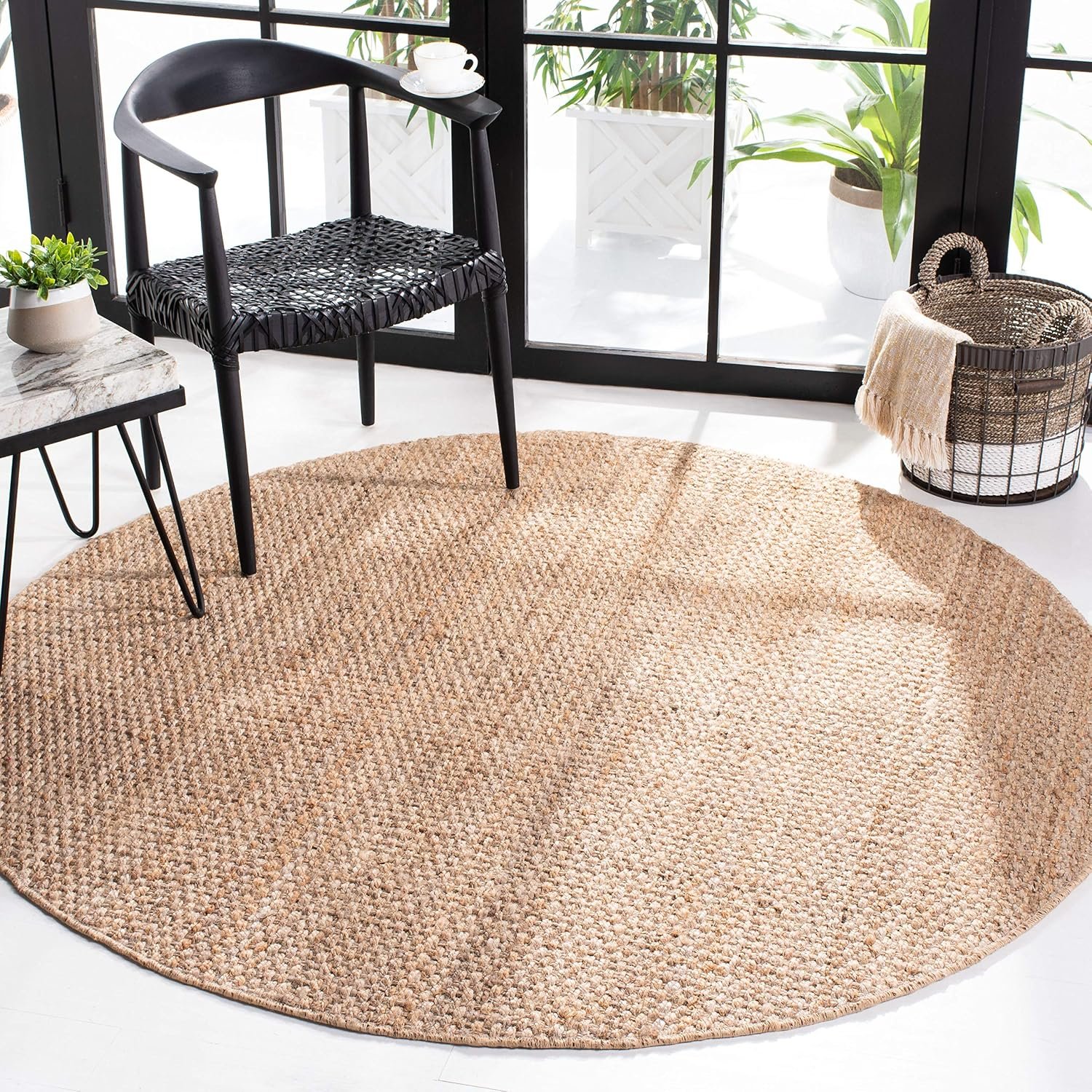 SAFAVIEH Area Rug 8′ Round – Natural Fiber Collection – Natural Brown, Handmade Jute, Basketweave Design (NF401A)